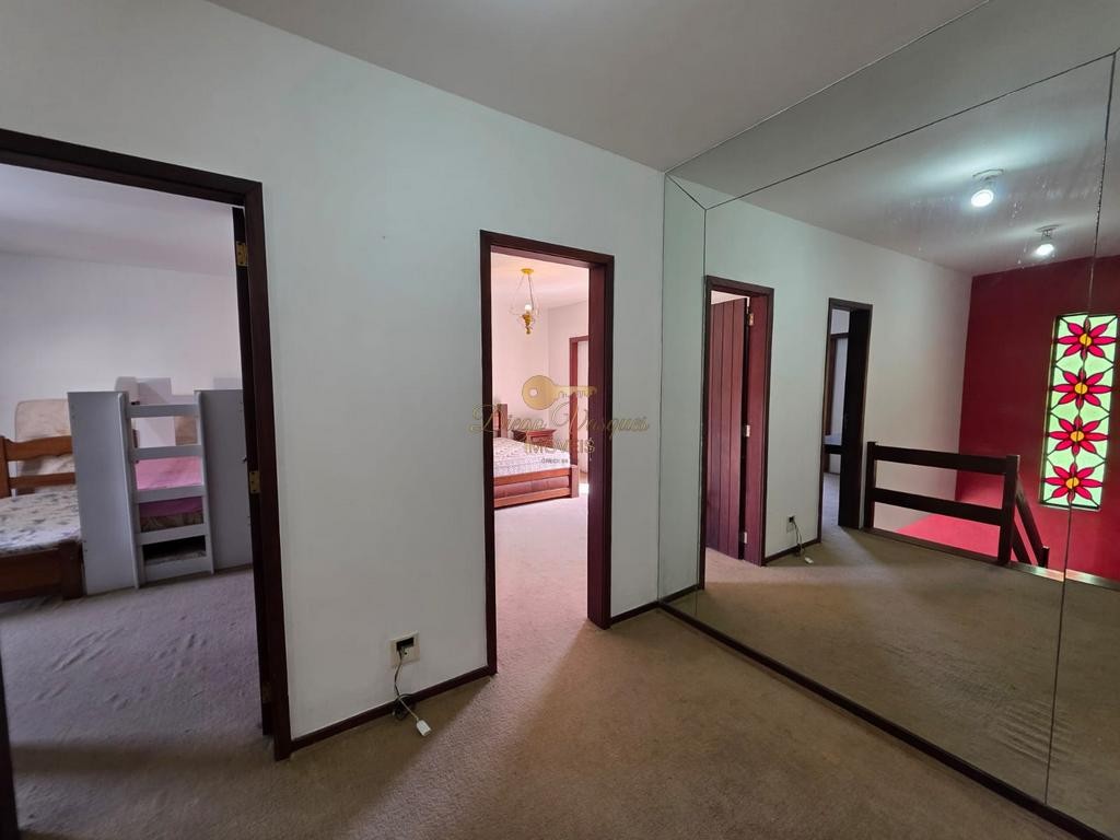 Casa de Condomínio para alugar com 4 quartos, 330m² - Foto 27