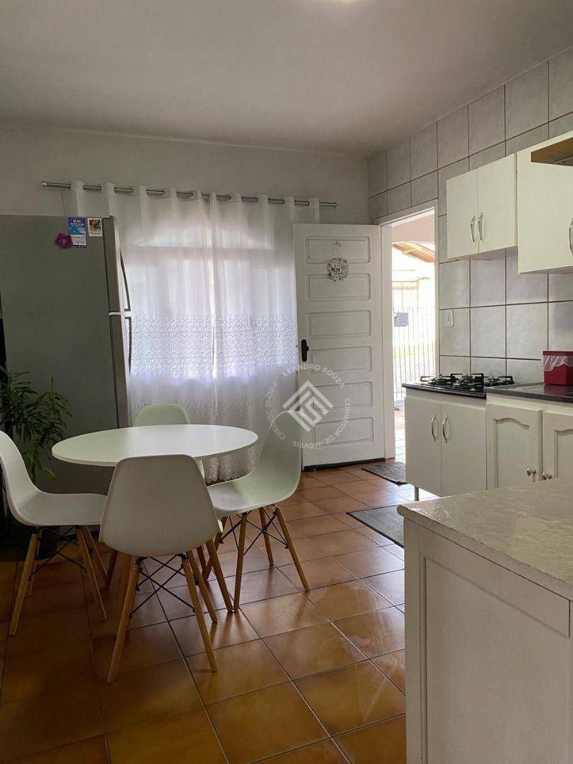 Casa à venda com 2 quartos, 179m² - Foto 4