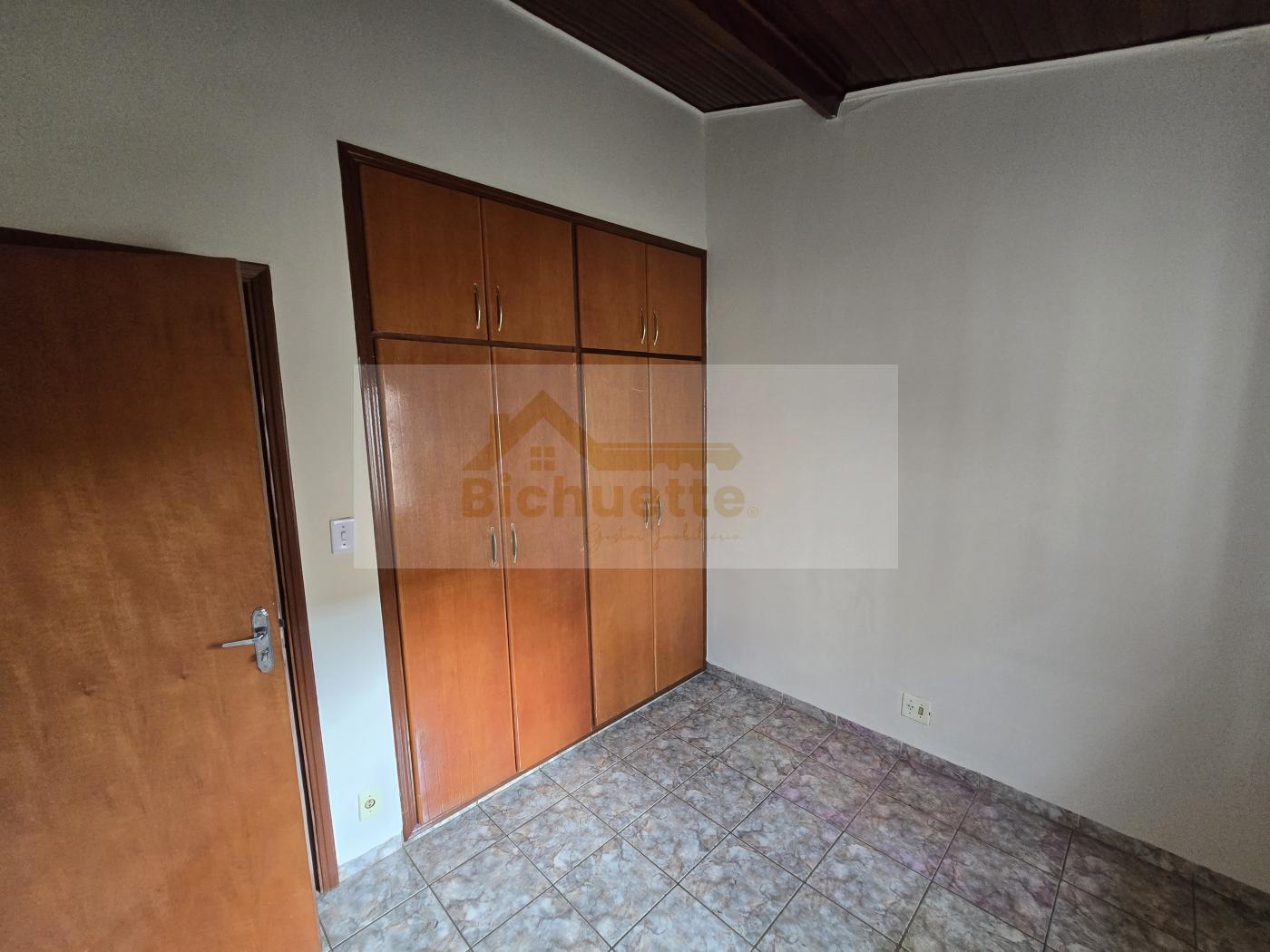 Casa à venda com 4 quartos, 264m² - Foto 16