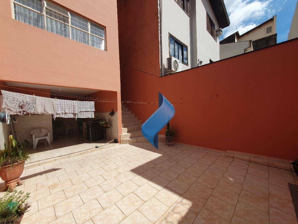 Casa à venda com 3 quartos, 145m² - Foto 2