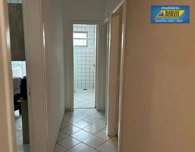 Apartamento à venda com 2 quartos, 65m² - Foto 3