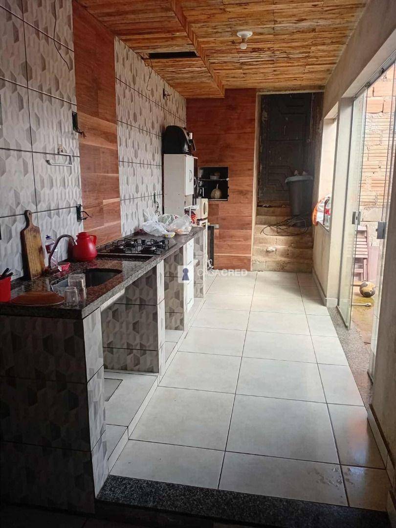 Casa, 2 quartos, 150 m² - Foto 1