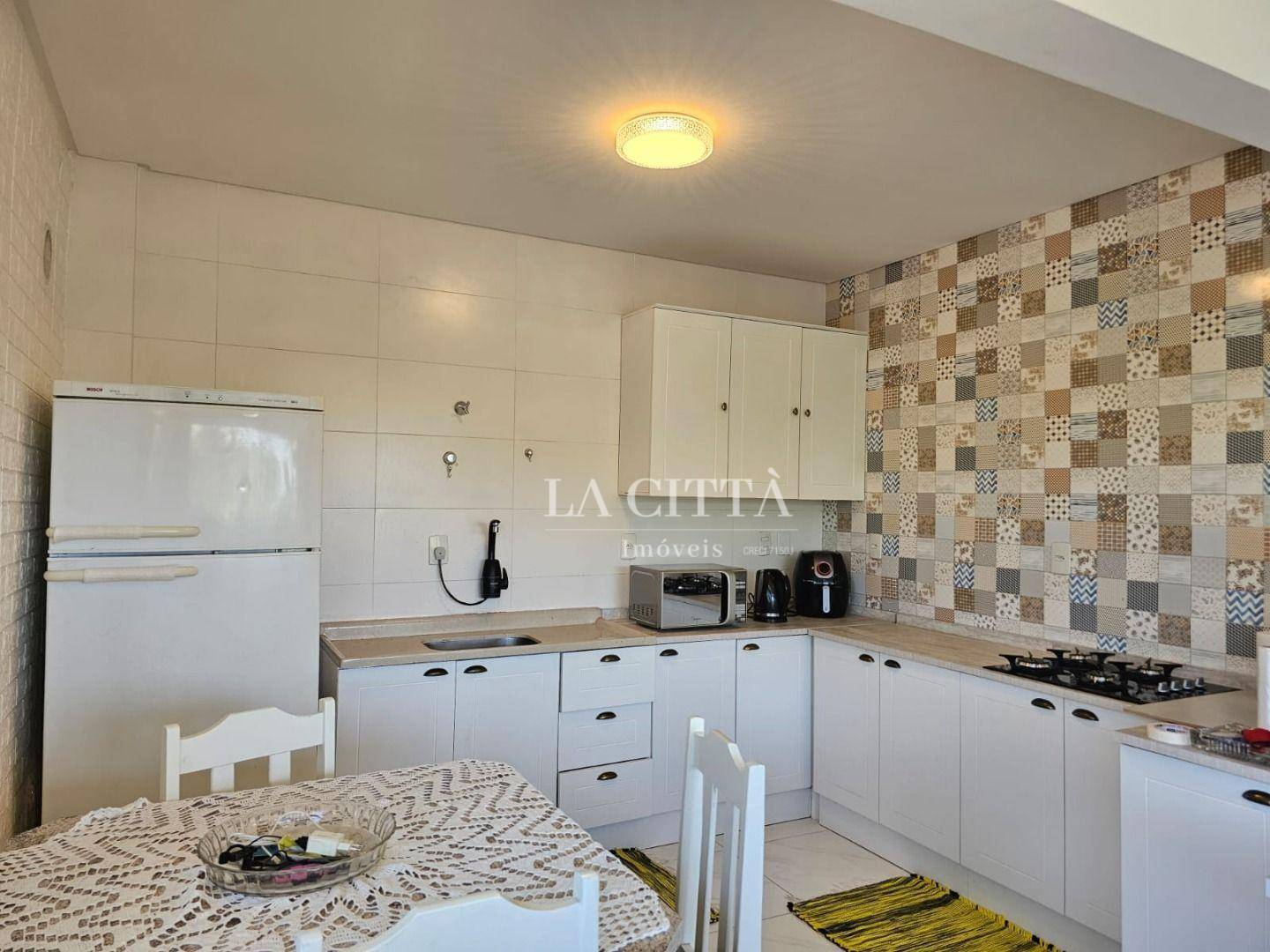 Apartamento à venda com 2 quartos, 52m² - Foto 2