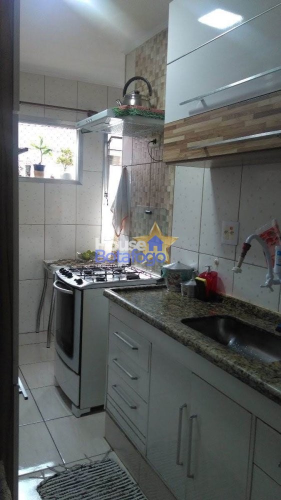 Apartamento à venda com 2 quartos, 70m² - Foto 32