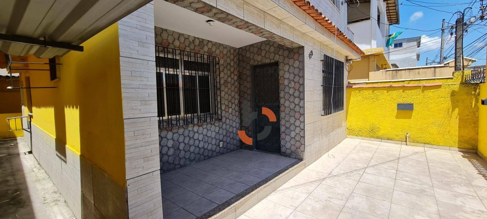 Casa à venda com 2 quartos, 118m² - Foto 4