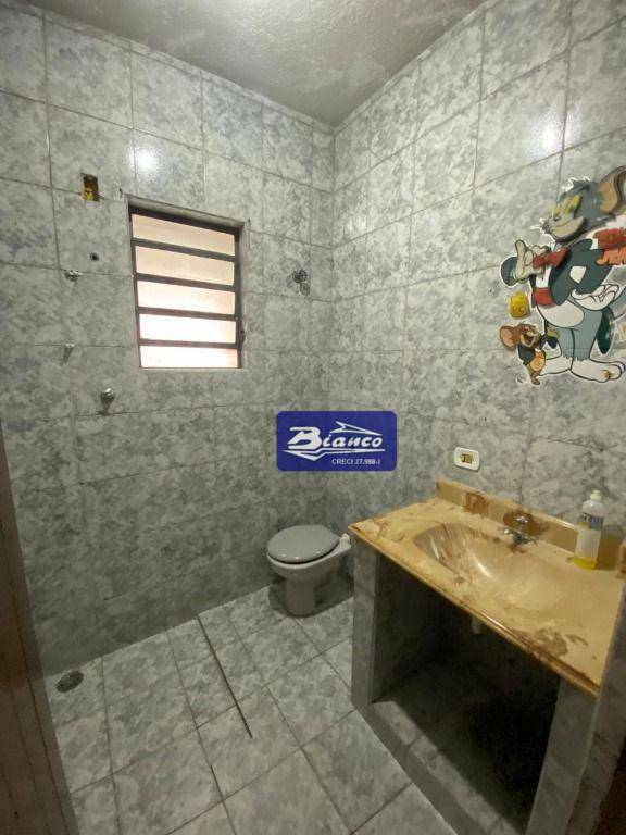 Sobrado à venda e aluguel com 4 quartos, 250m² - Foto 9