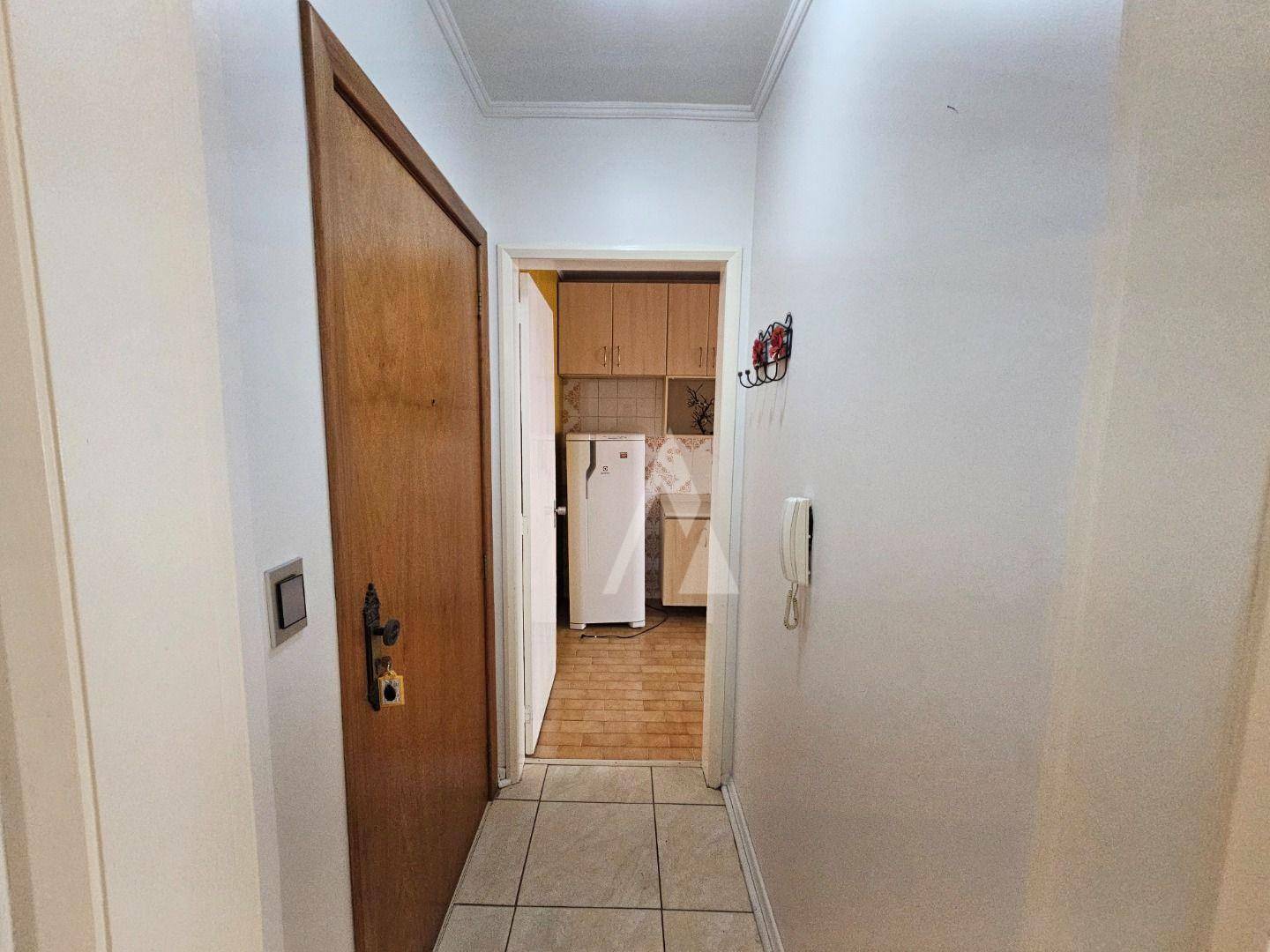 Apartamento para alugar com 3 quartos, 87m² - Foto 11