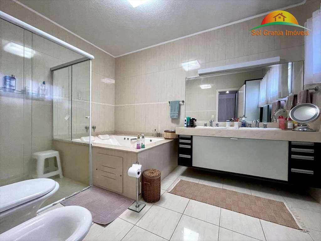 Casa de Condomínio à venda com 4 quartos, 553m² - Foto 38