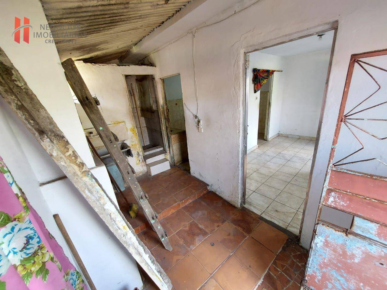 Casa à venda e aluguel com 1 quarto, 50m² - Foto 4