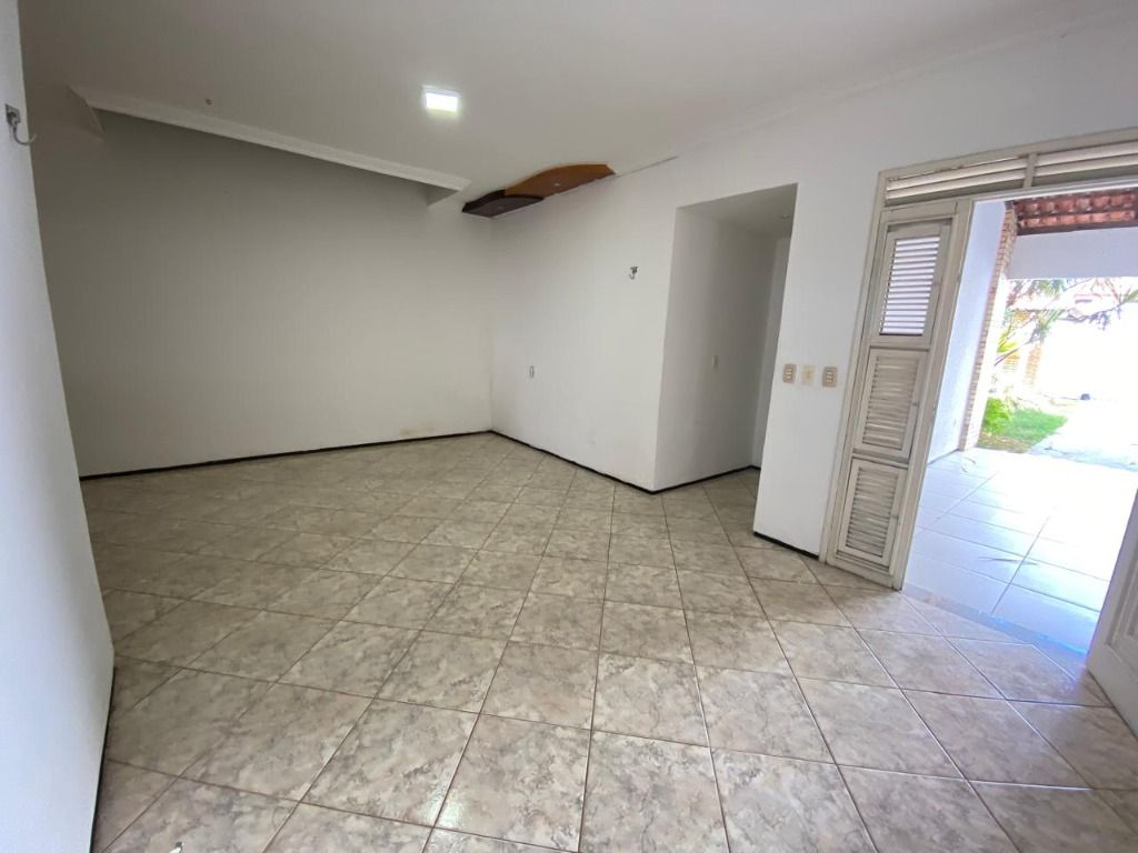 Casa, 3 quartos, 126 m² - Foto 2