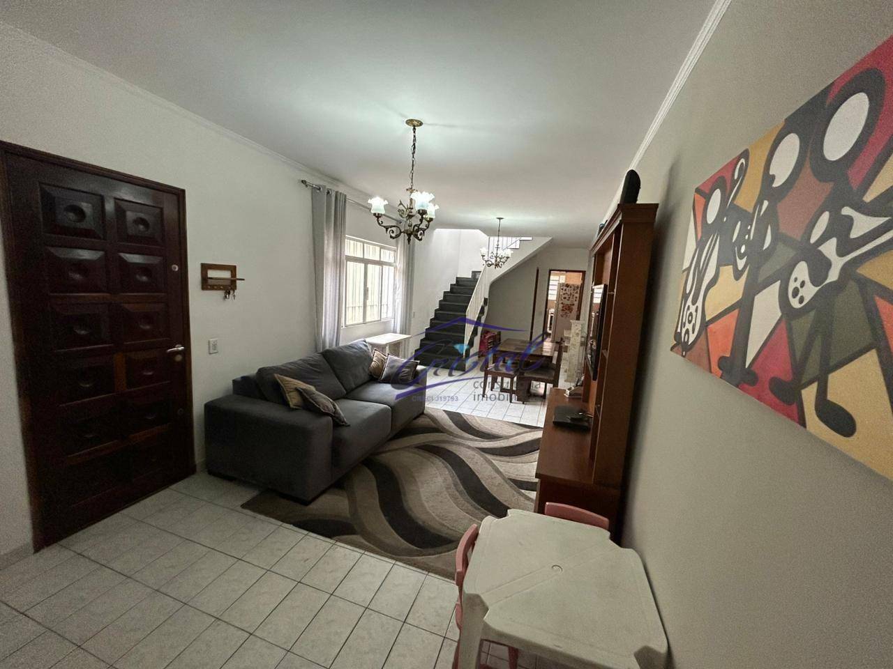 Casa à venda e aluguel com 3 quartos, 135m² - Foto 2