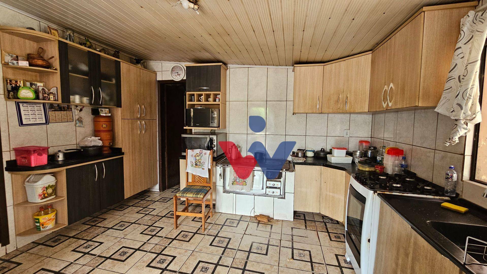 Chácara à venda com 6 quartos, 250m² - Foto 9