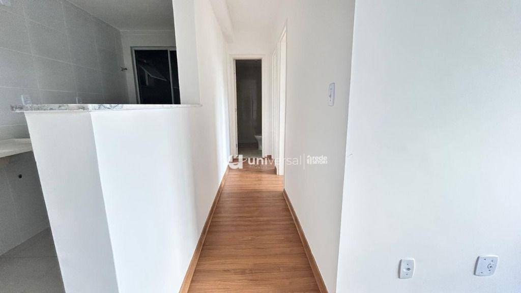 Apartamento à venda com 2 quartos, 60m² - Foto 4