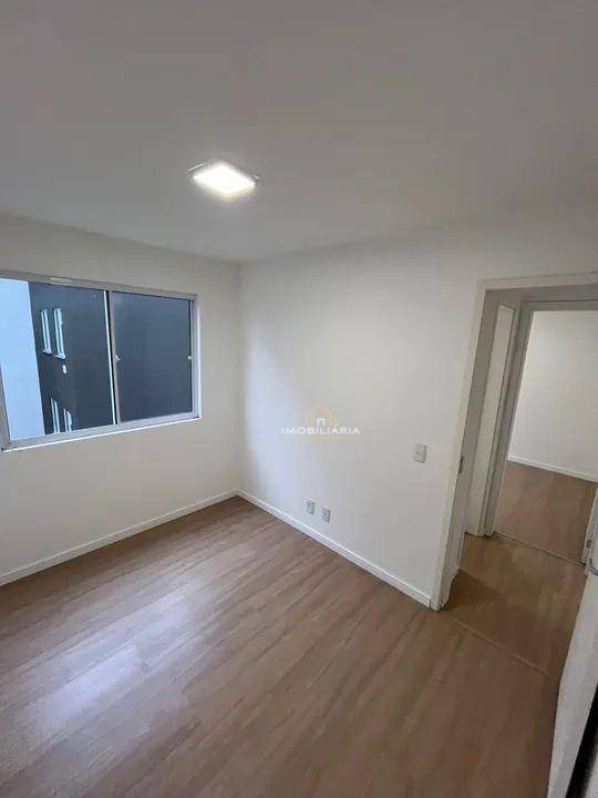 Apartamento à venda com 2 quartos, 40m² - Foto 5