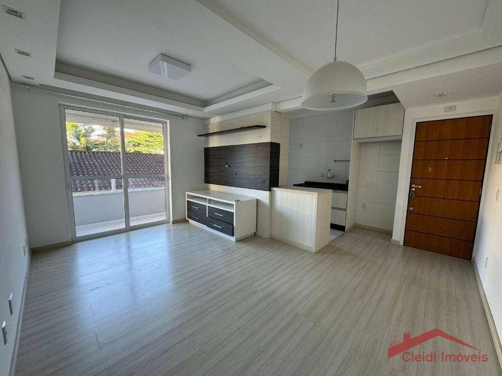 Apartamento para alugar com 3 quartos, 90m² - Foto 2