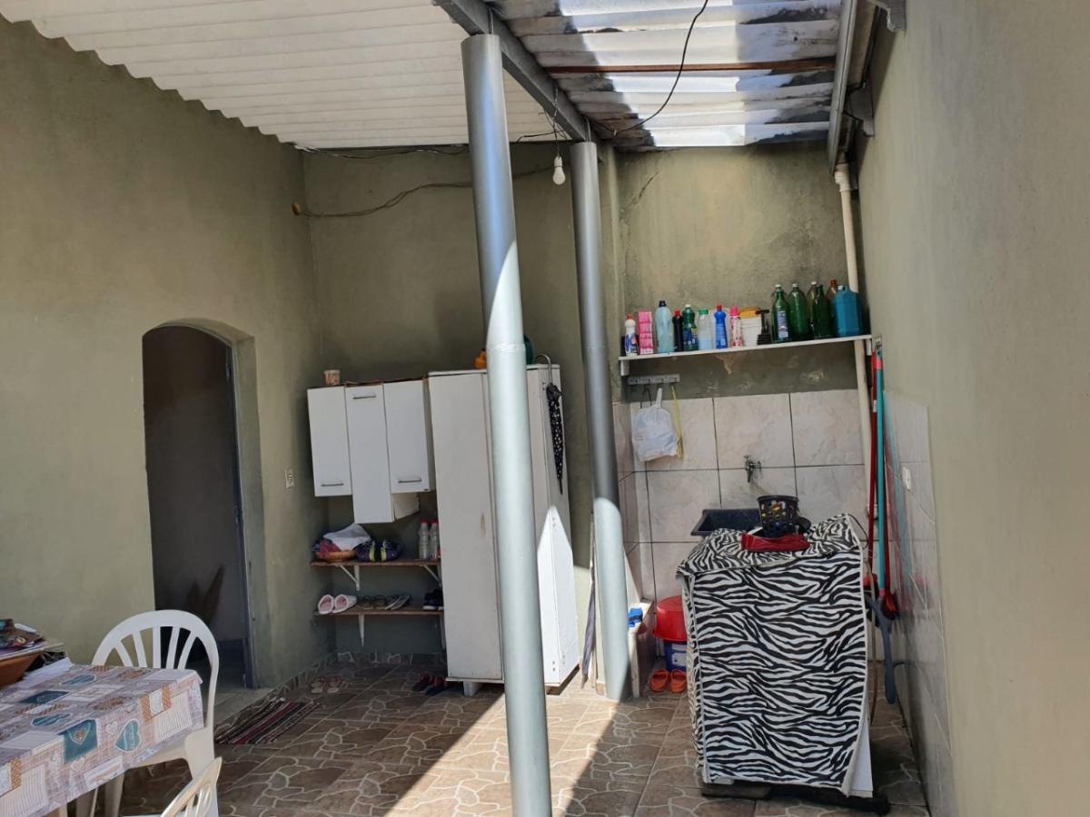 Casa à venda com 3 quartos, 300m² - Foto 15