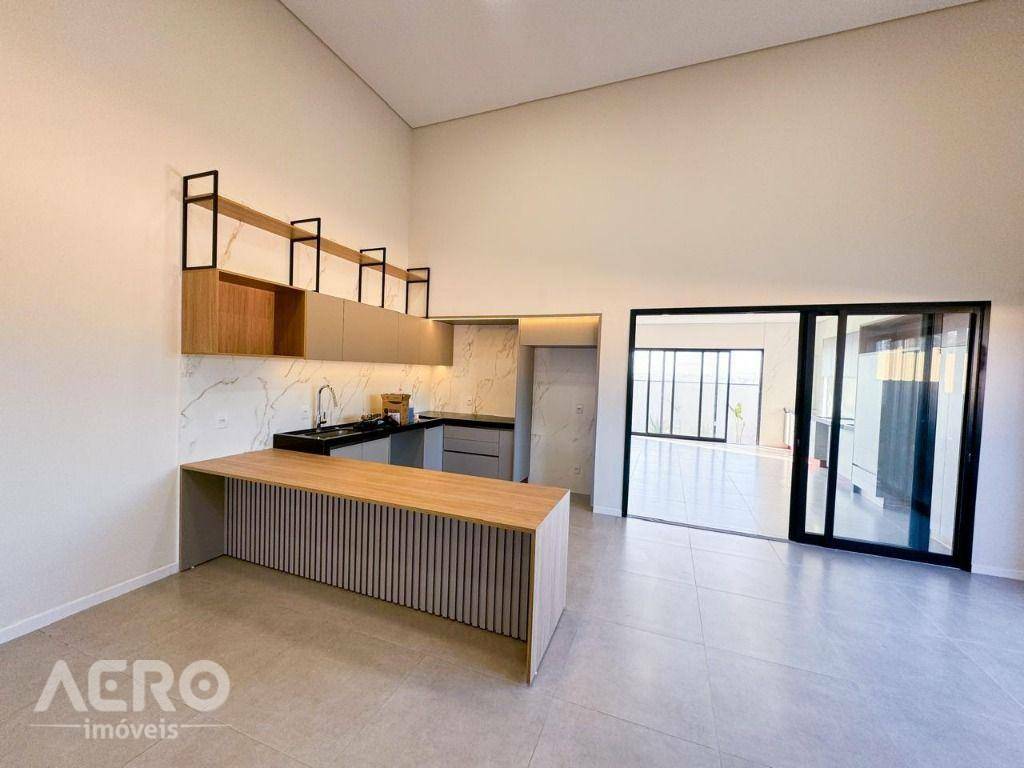 Casa de Condomínio à venda com 3 quartos, 275m² - Foto 3