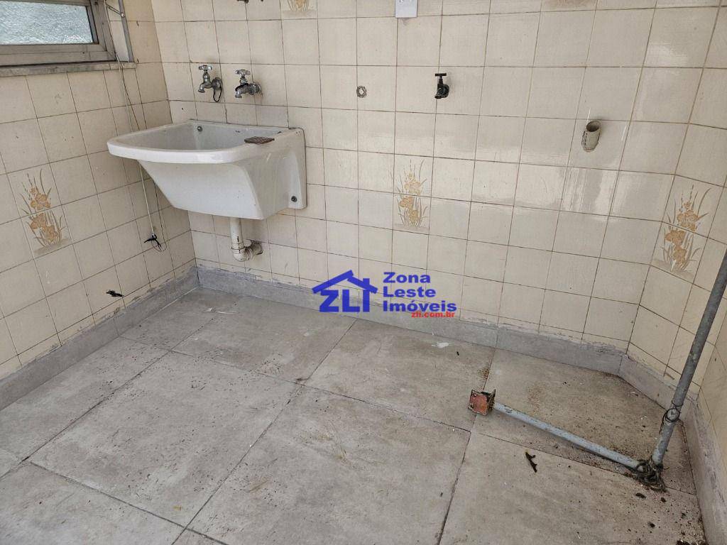 Sobrado à venda e aluguel com 3 quartos, 120m² - Foto 7