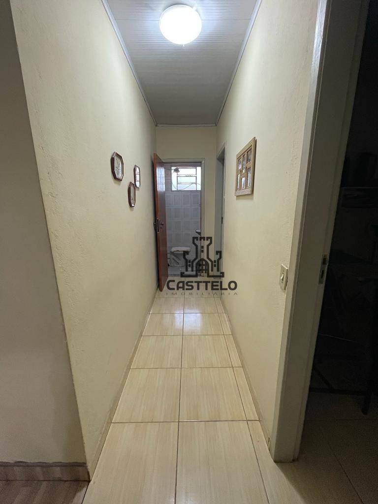 Casa à venda com 5 quartos, 180m² - Foto 19