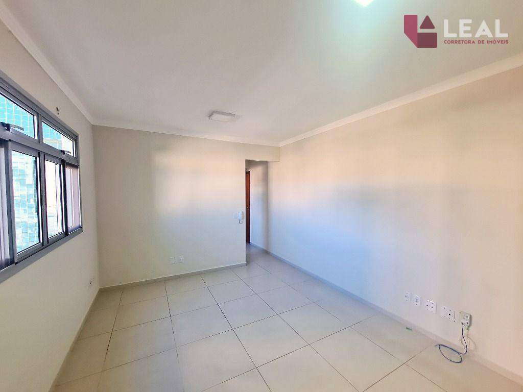 Apartamento para alugar com 2 quartos, 60m² - Foto 4