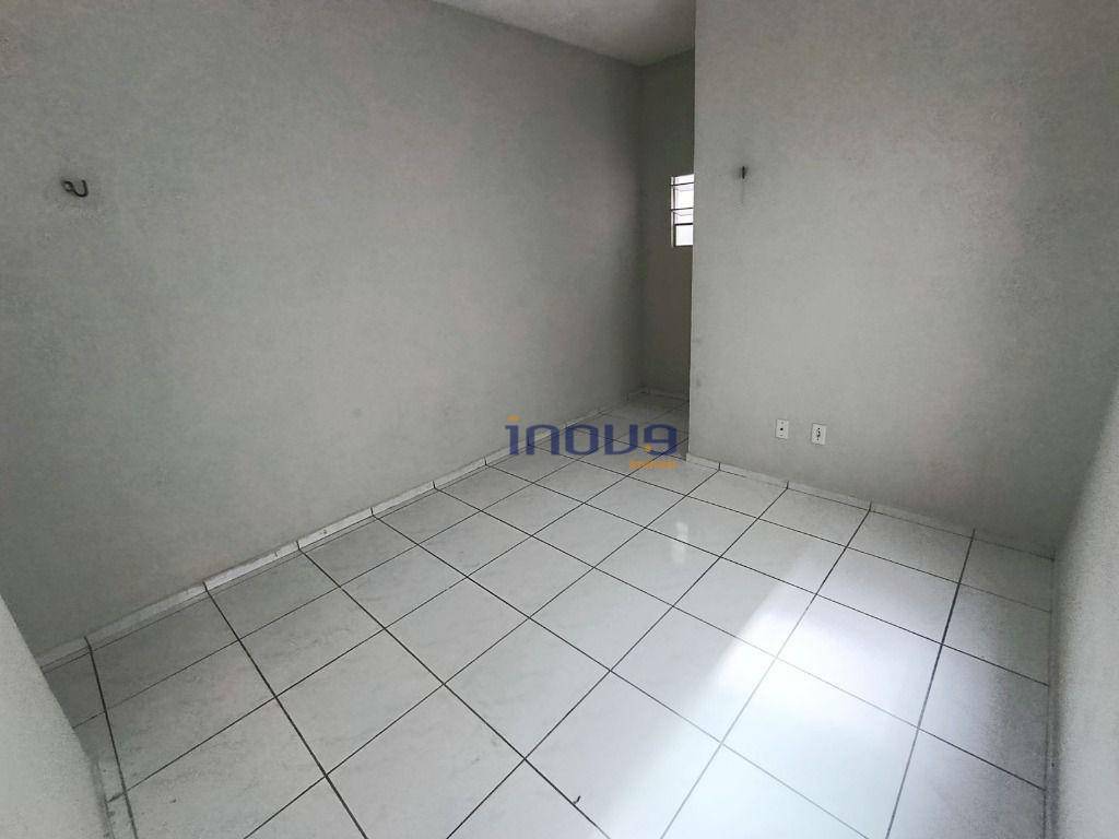 Casa à venda com 8 quartos, 198m² - Foto 20