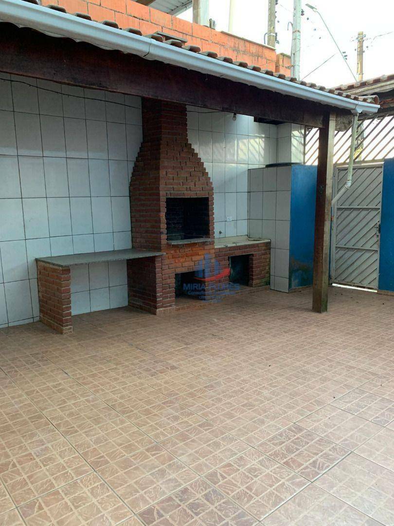 Casa à venda com 3 quartos, 187m² - Foto 2
