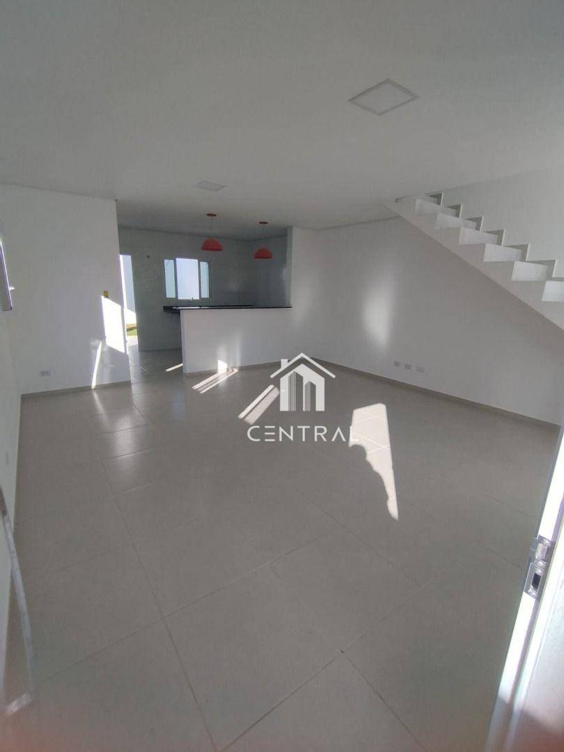 Sobrado à venda com 3 quartos, 125m² - Foto 1