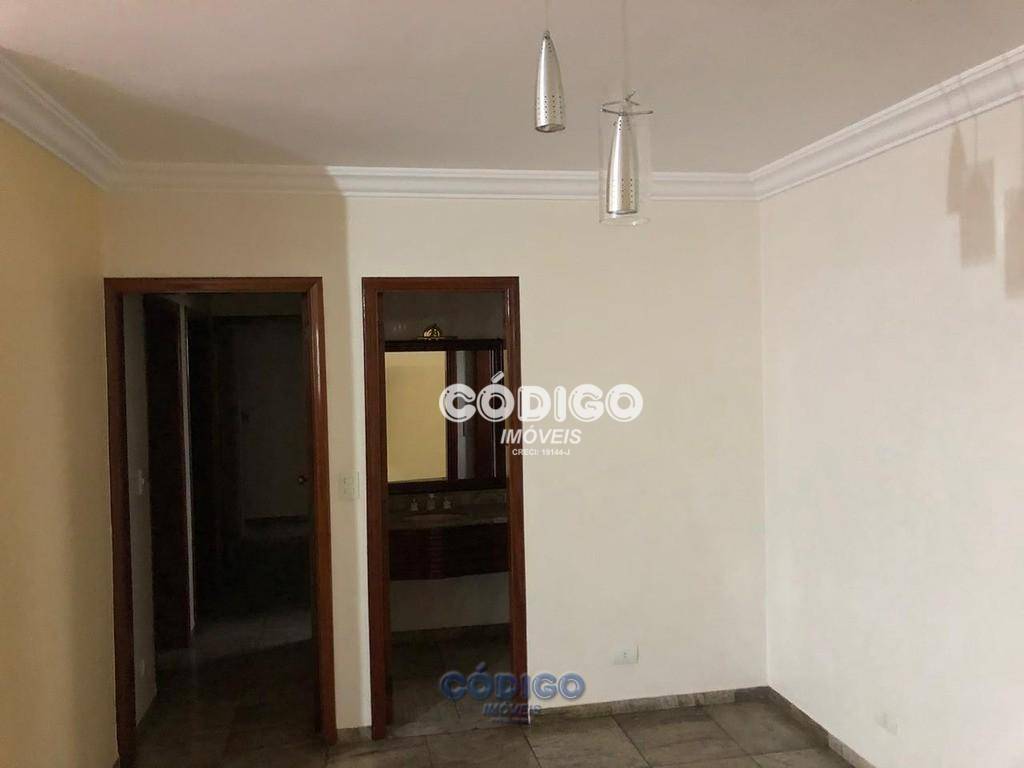 Apartamento à venda com 3 quartos, 146m² - Foto 8