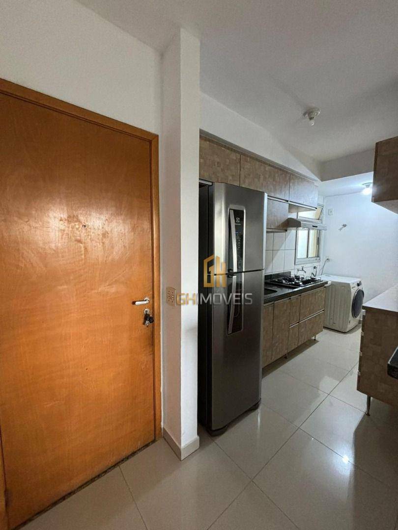 Apartamento à venda com 3 quartos, 77m² - Foto 8