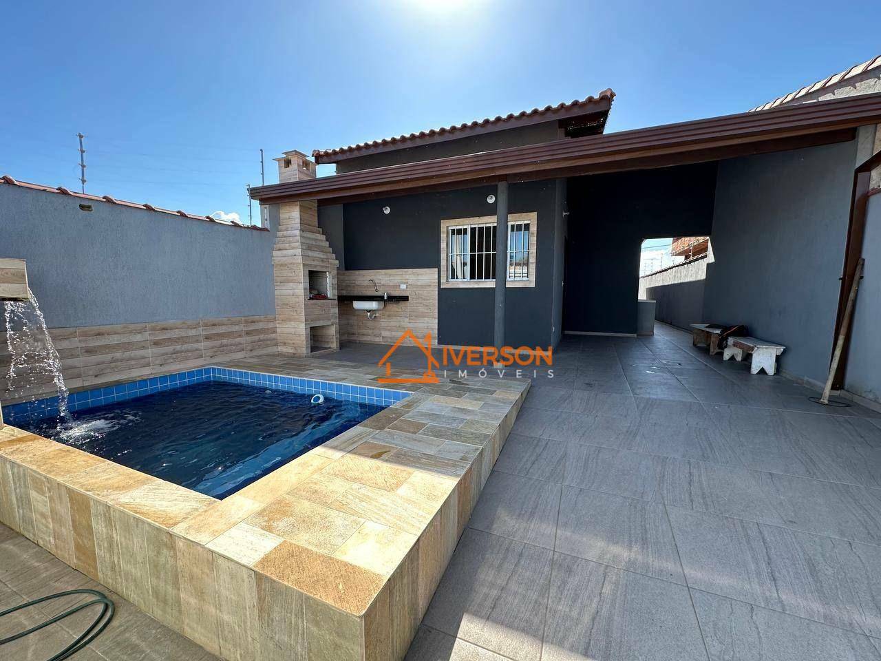 Casa à venda com 2 quartos, 90m² - Foto 5