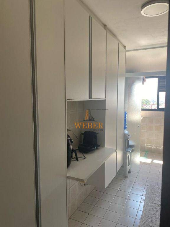 Apartamento à venda com 2 quartos, 64m² - Foto 8