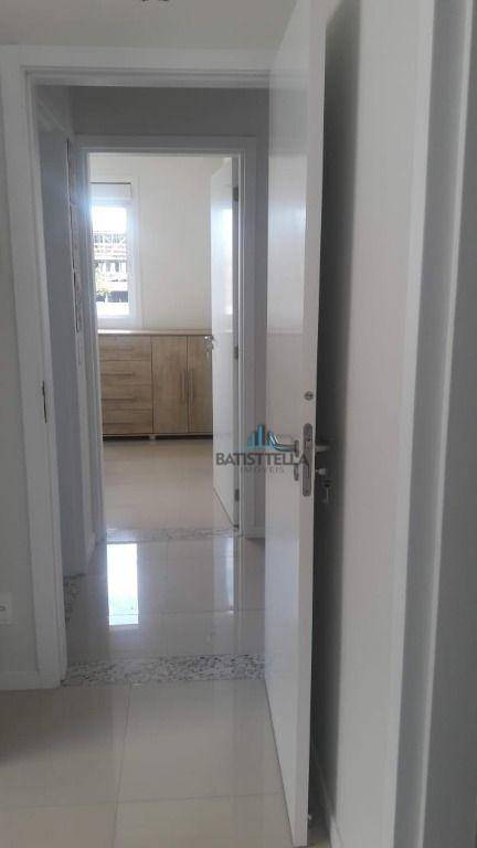 Apartamento à venda com 2 quartos, 68m² - Foto 16