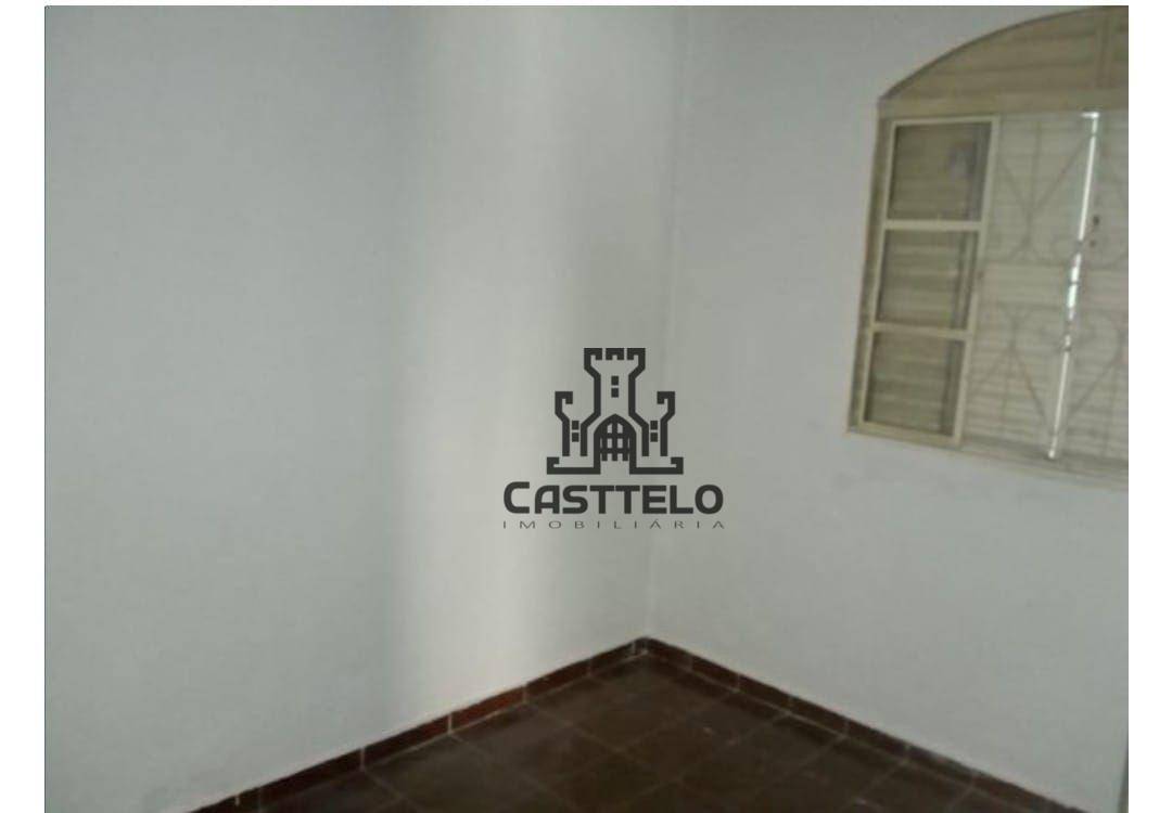 Casa à venda com 3 quartos, 200m² - Foto 12