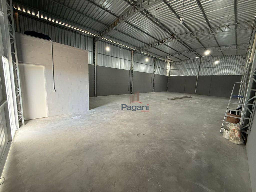 Depósito-Galpão-Armazém para alugar, 200m² - Foto 3