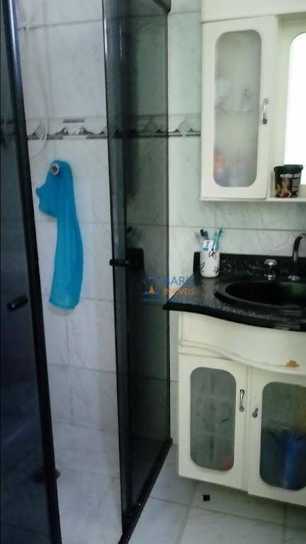 Sobrado à venda e aluguel com 3 quartos, 150m² - Foto 2