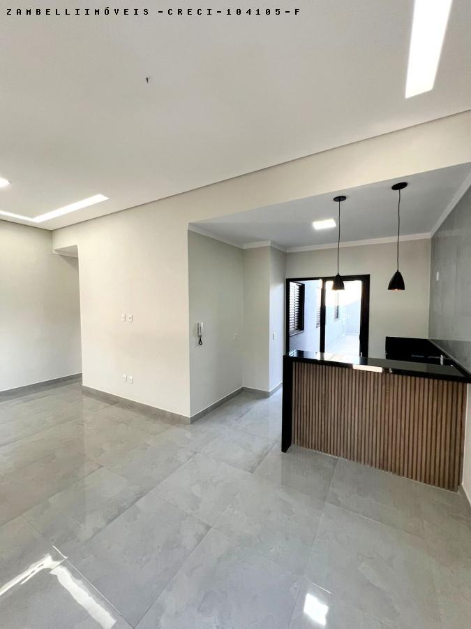 Casa à venda com 3 quartos, 140m² - Foto 4