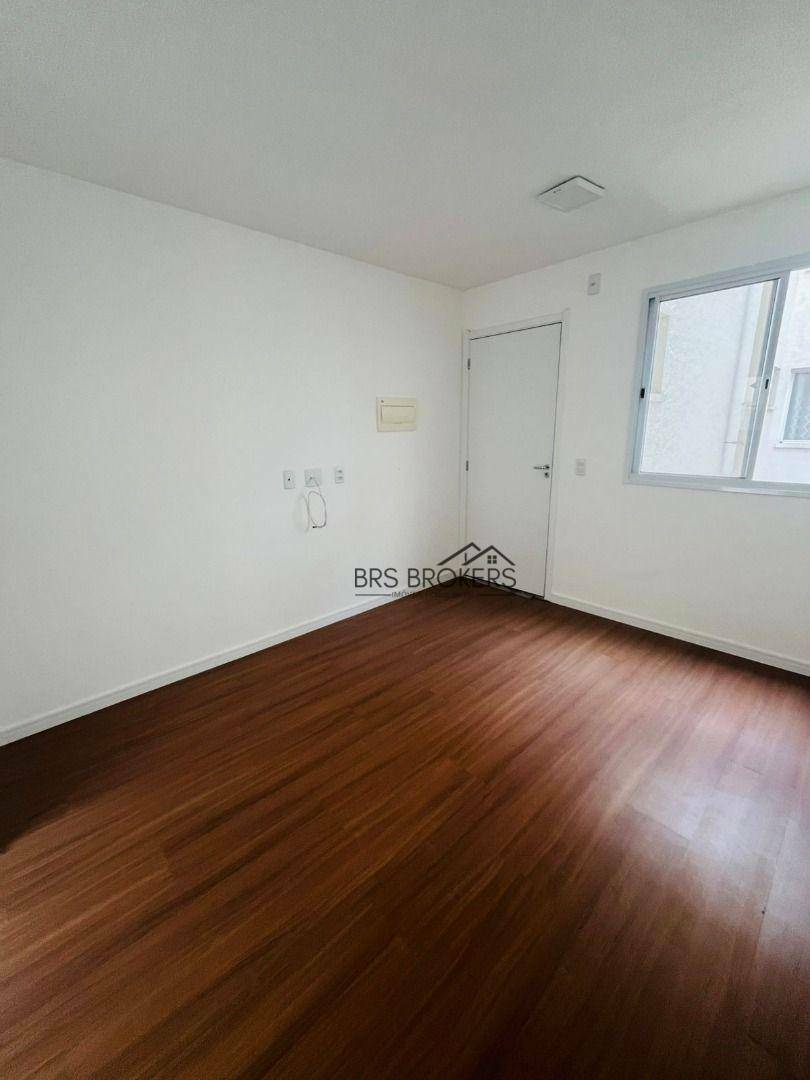 Apartamento à venda com 2 quartos, 42m² - Foto 15