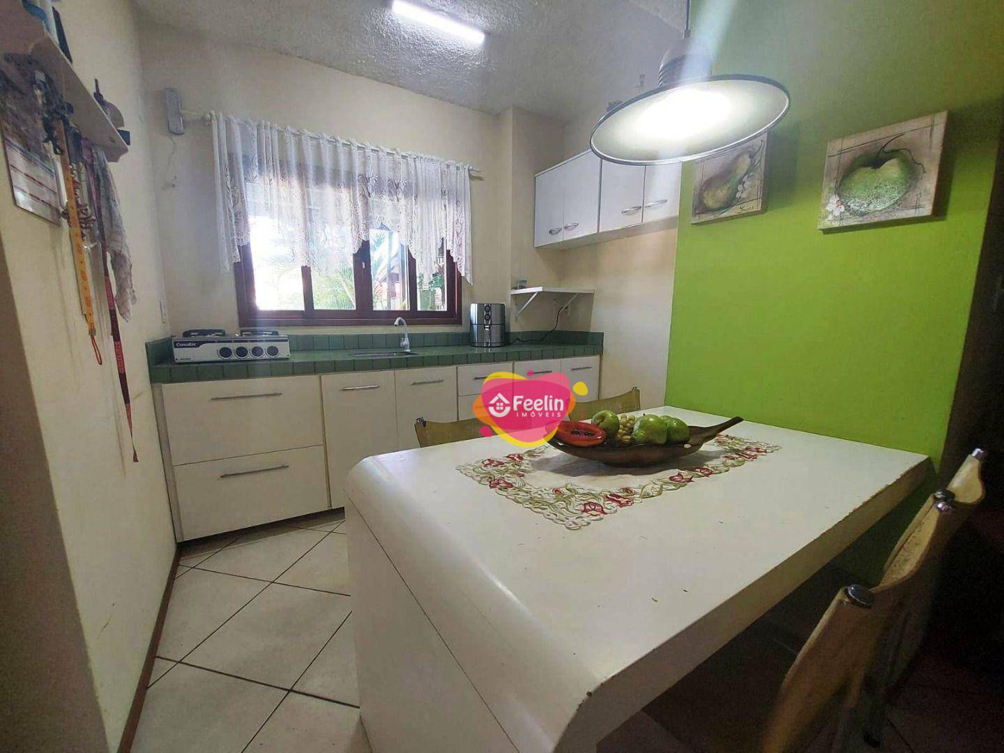 Casa à venda com 4 quartos, 250m² - Foto 9