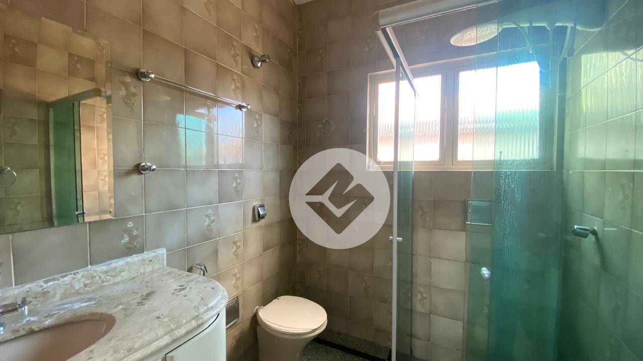 Casa para alugar com 3 quartos, 385m² - Foto 15