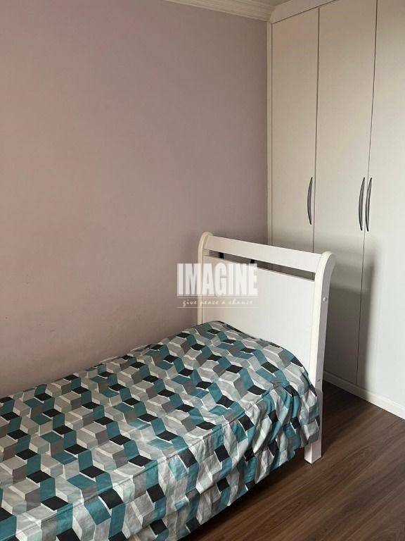 Apartamento à venda com 2 quartos, 65m² - Foto 7