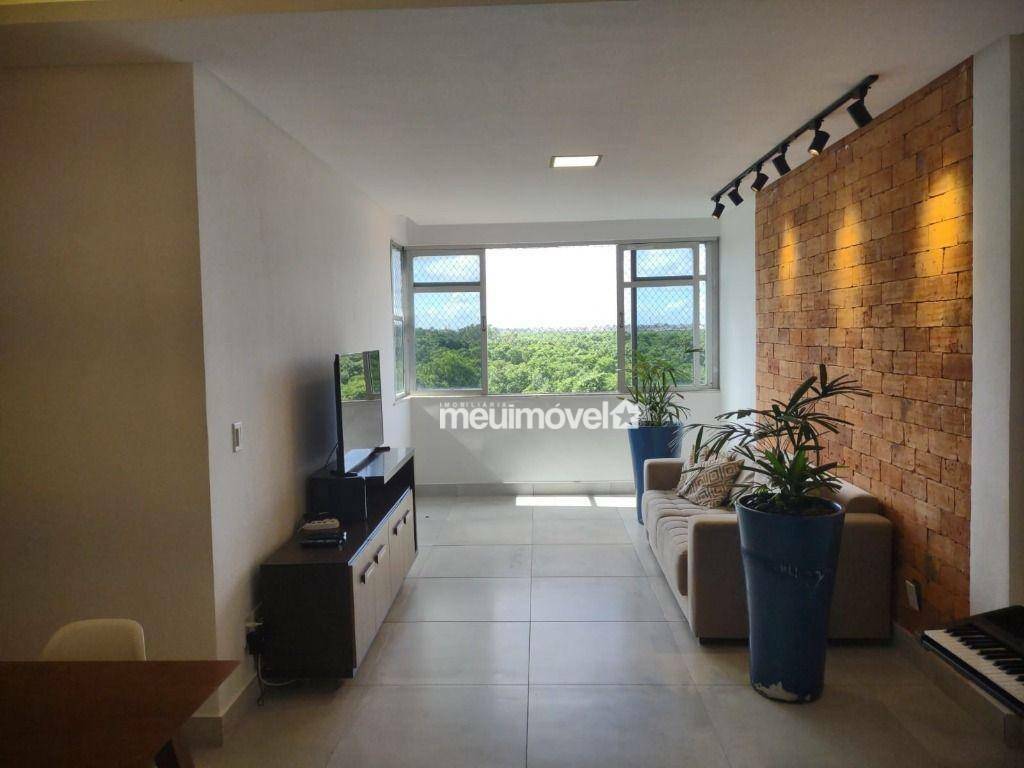 Apartamento à venda com 3 quartos, 141m² - Foto 2