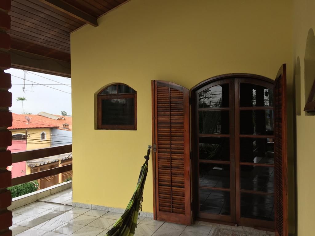 Casa à venda com 3 quartos, 340m² - Foto 1