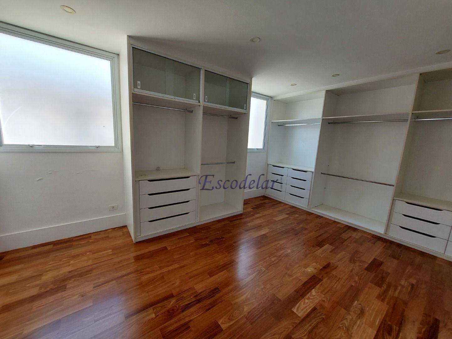 Casa de Condomínio para alugar com 5 quartos, 592m² - Foto 55