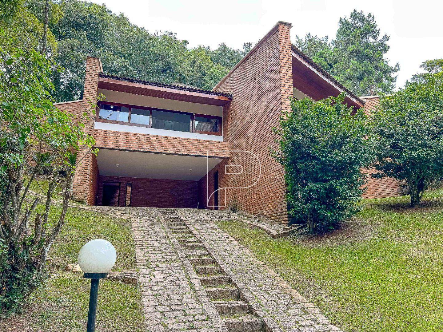 Casa de Condomínio à venda com 4 quartos, 370m² - Foto 2