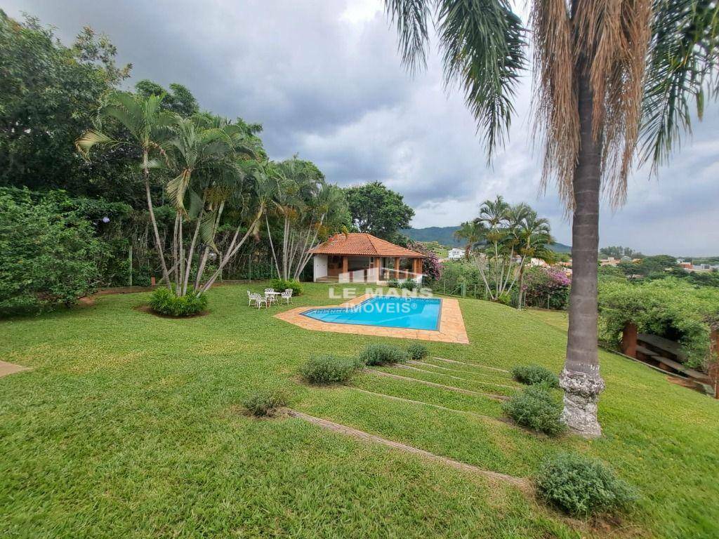 Chácara, 4 quartos, 2660 m² - Foto 1