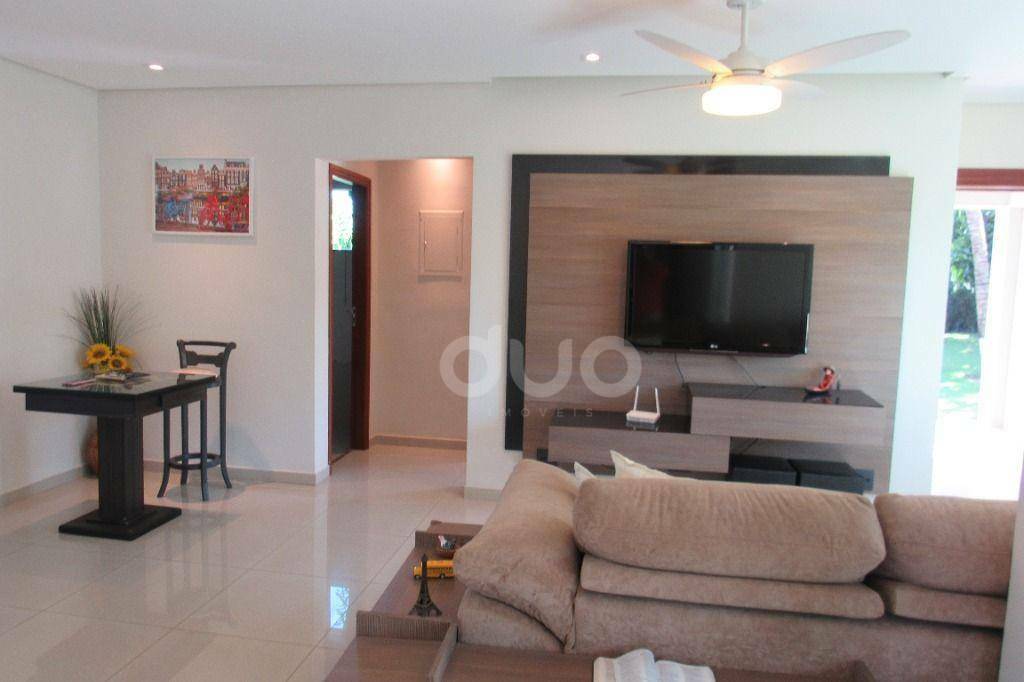 Casa à venda com 3 quartos, 334m² - Foto 13