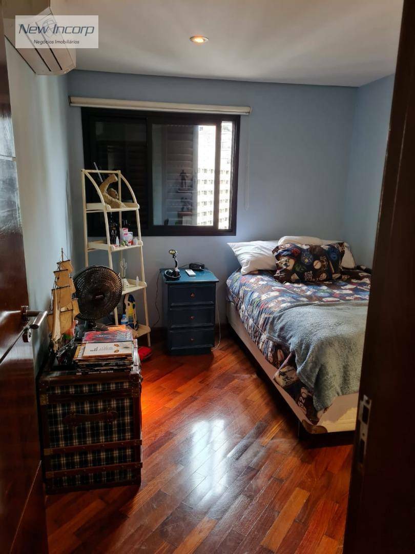 Apartamento à venda com 3 quartos, 144m² - Foto 9