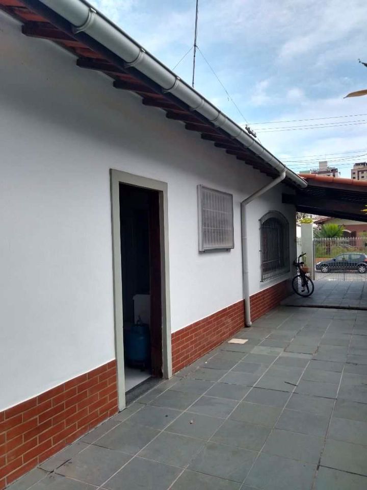 Casa à venda com 2 quartos, 125m² - Foto 8