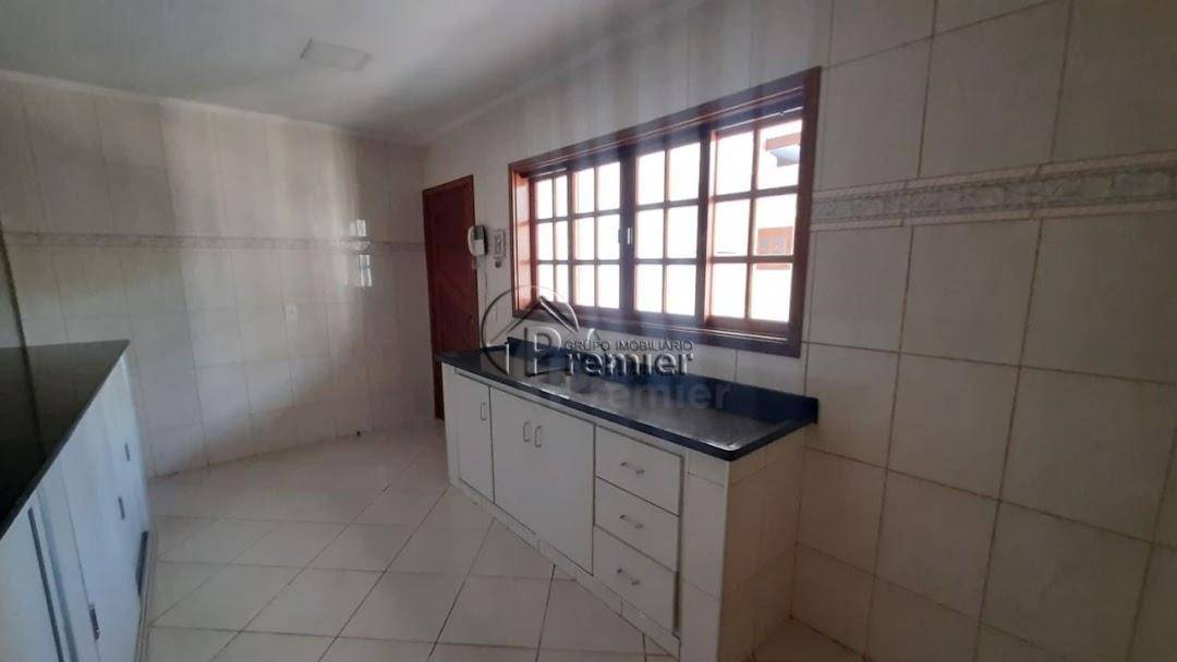 Casa à venda com 3 quartos, 236m² - Foto 30