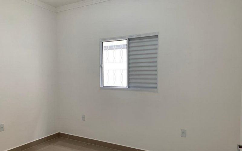 Casa à venda com 2 quartos, 80m² - Foto 12